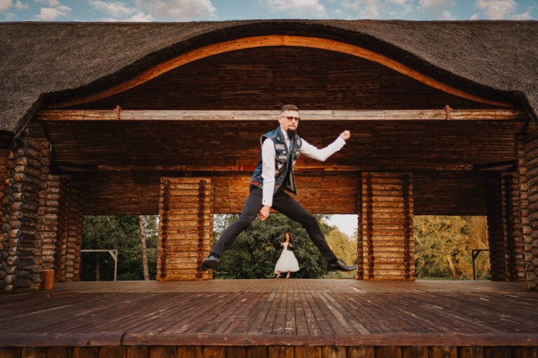 Sesja ślubna podczas wesela